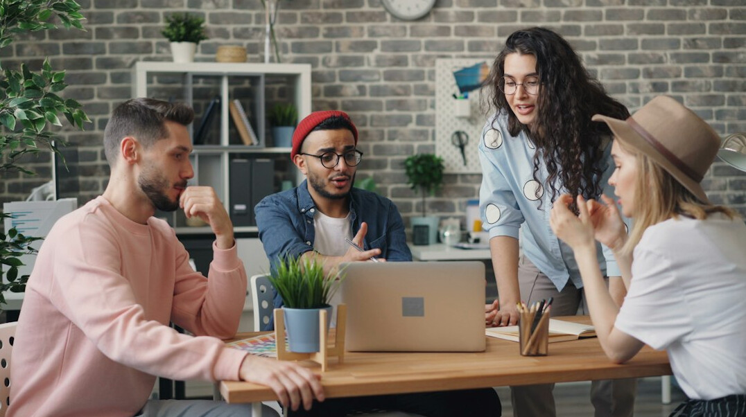 group of friends discussing online