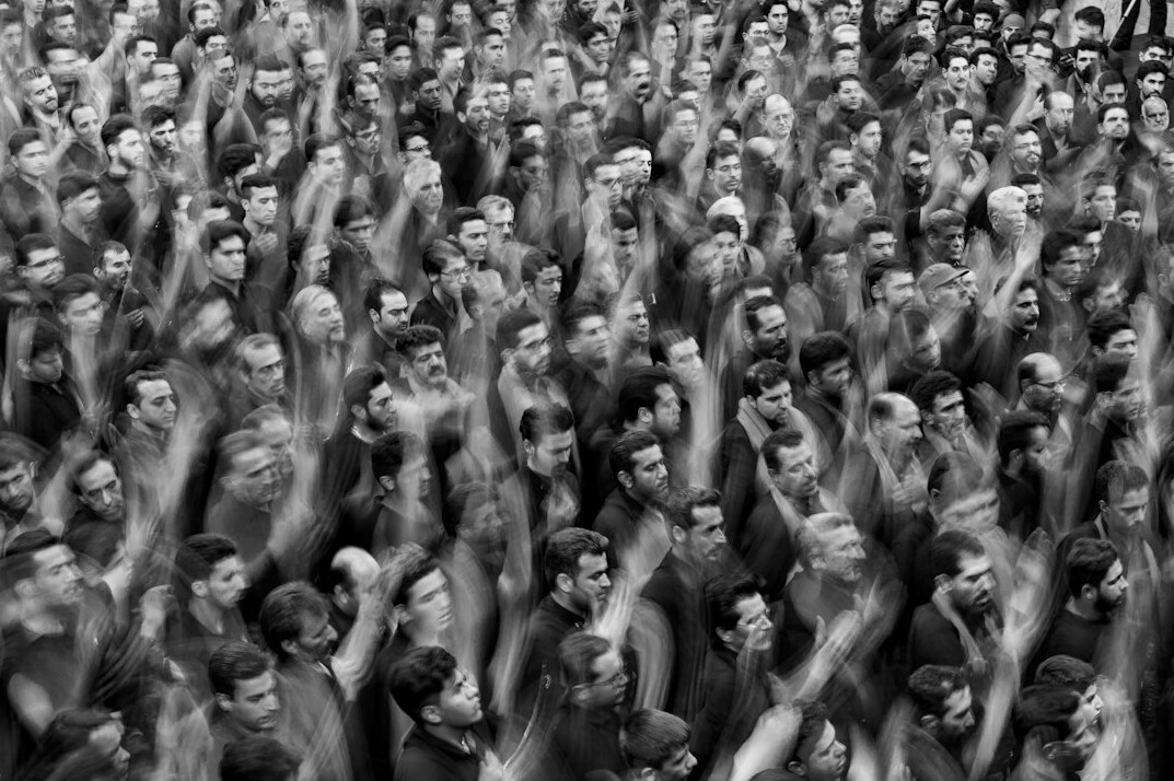 crowd reacting to viral video
